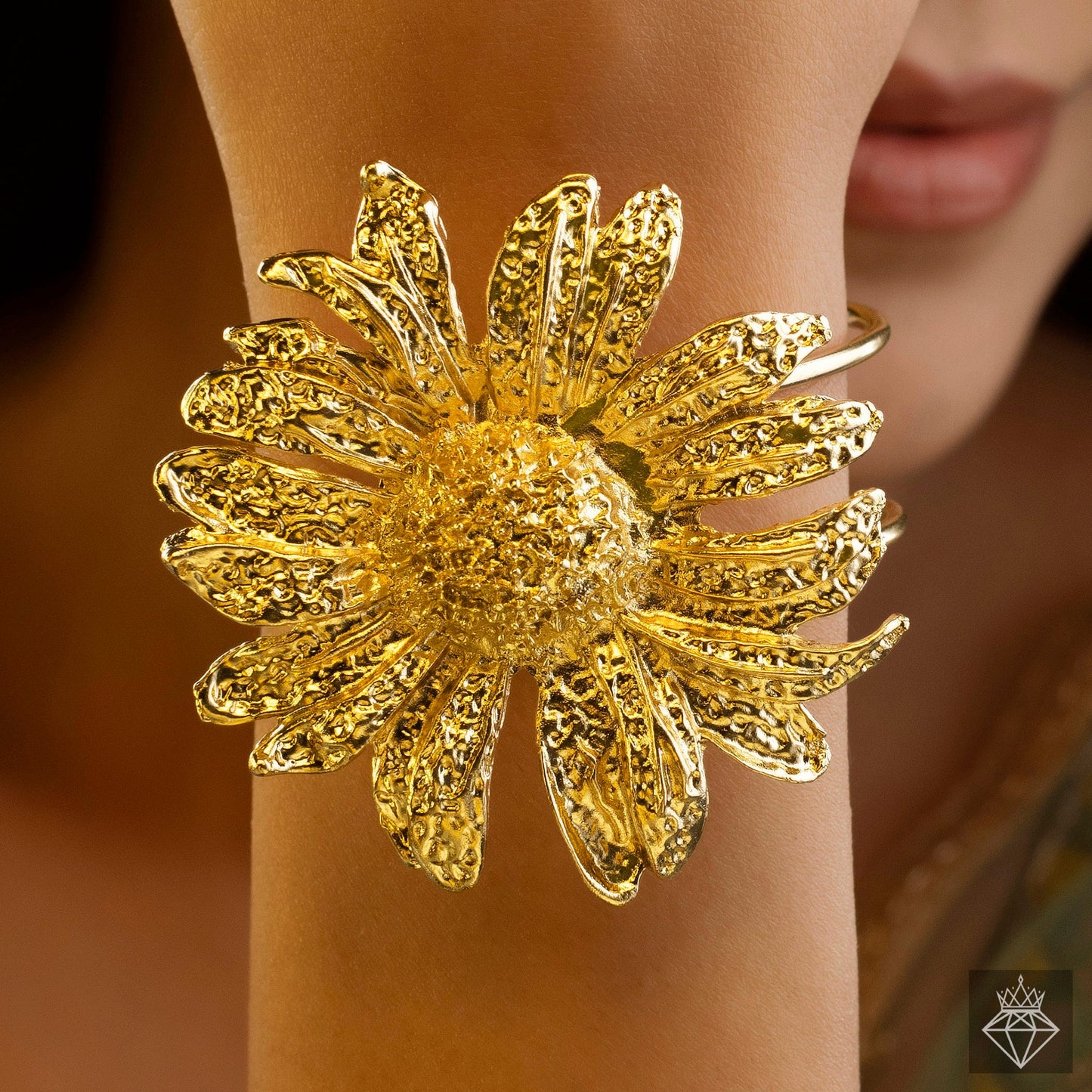 AUROZI Anti-Tarnish Sunflower Bracelet (Adjustable Size)