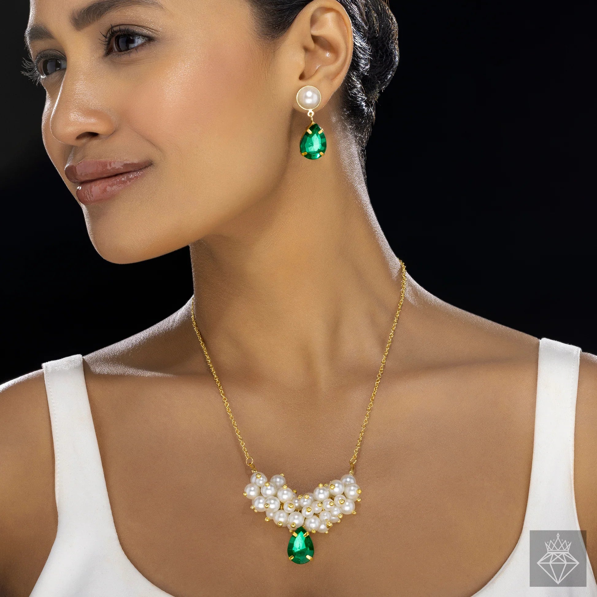 AUROZI Anti-Tarnish Pearl &amp; Crystal Necklace Set With Earrings