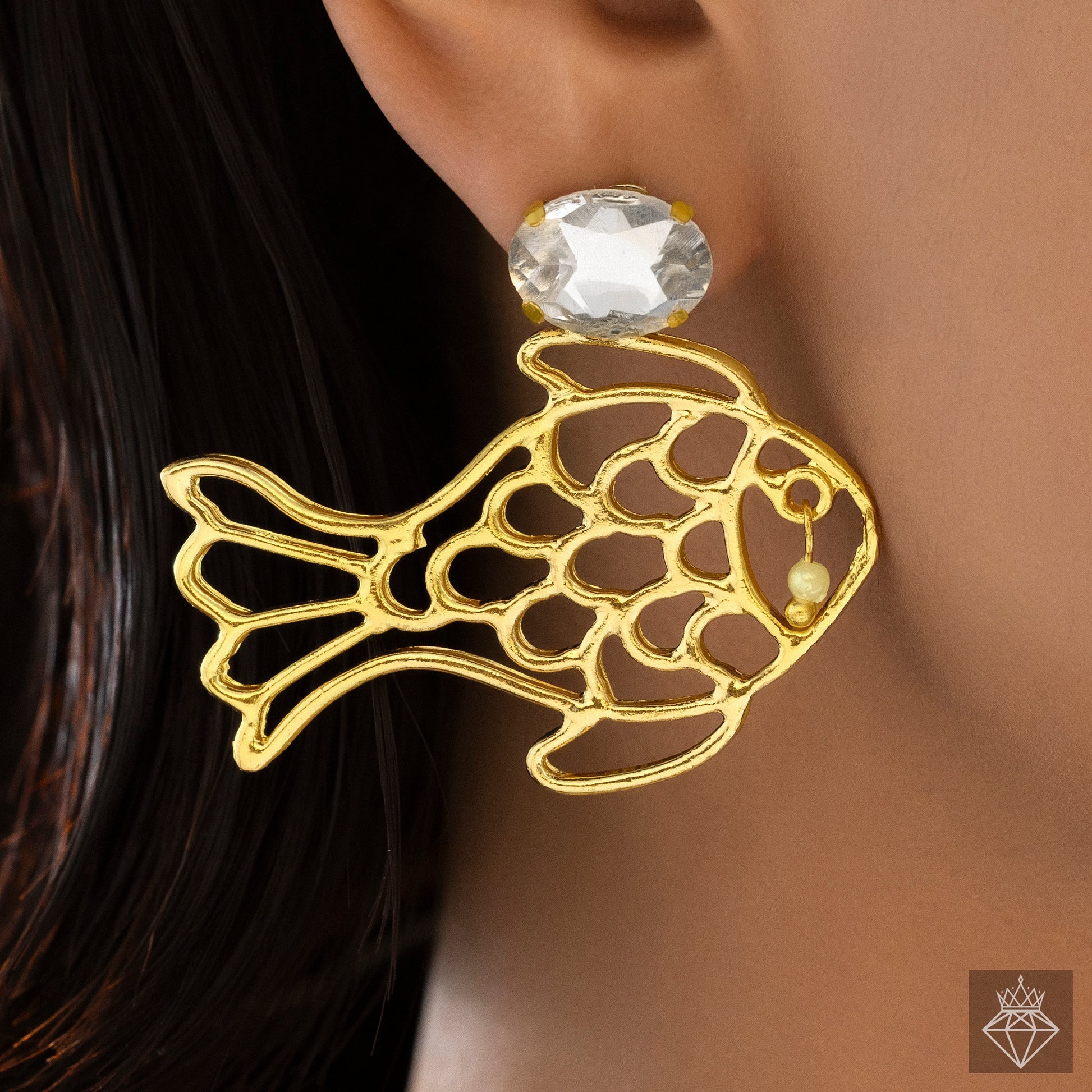 AUROZI Anti-Tarnish Golden Fish Necklace Set With Earrings