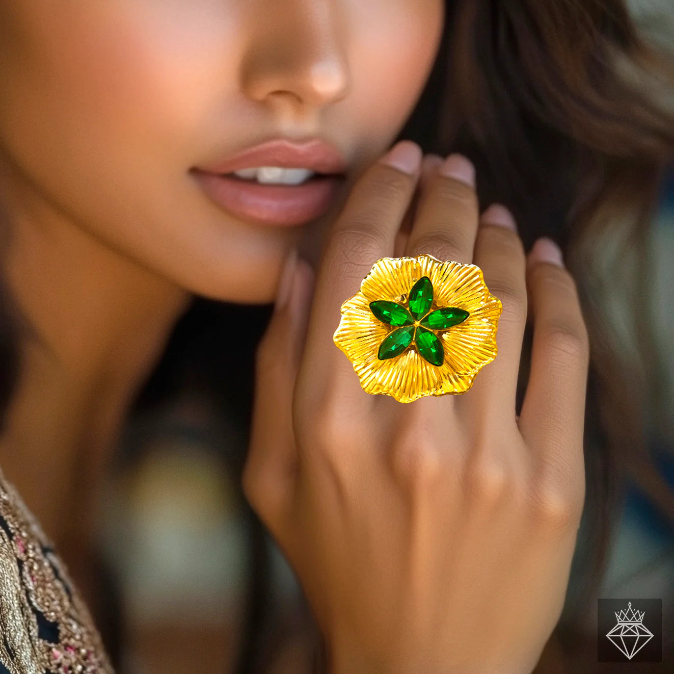 AUROZI Anti-Tarnish Emerald Flower Ring – Nature’s Elegance, Grace in Bloom