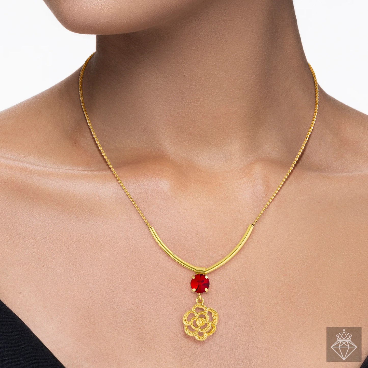 AUROZI Anti-Tarnish Flower Necklace Set With Earrings