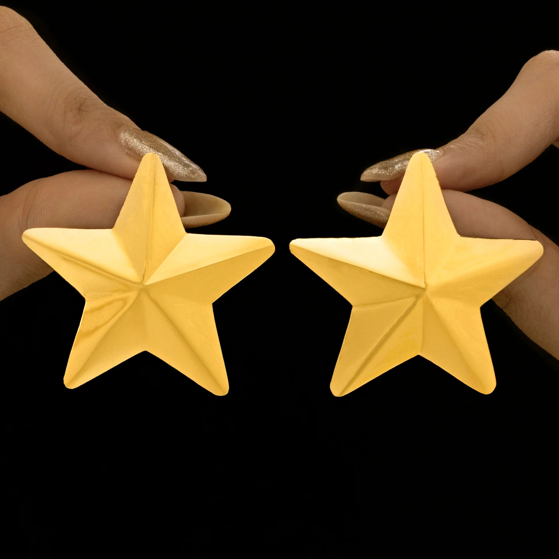 AUROZI Anti-Tarnish Dazzling Star Earrings