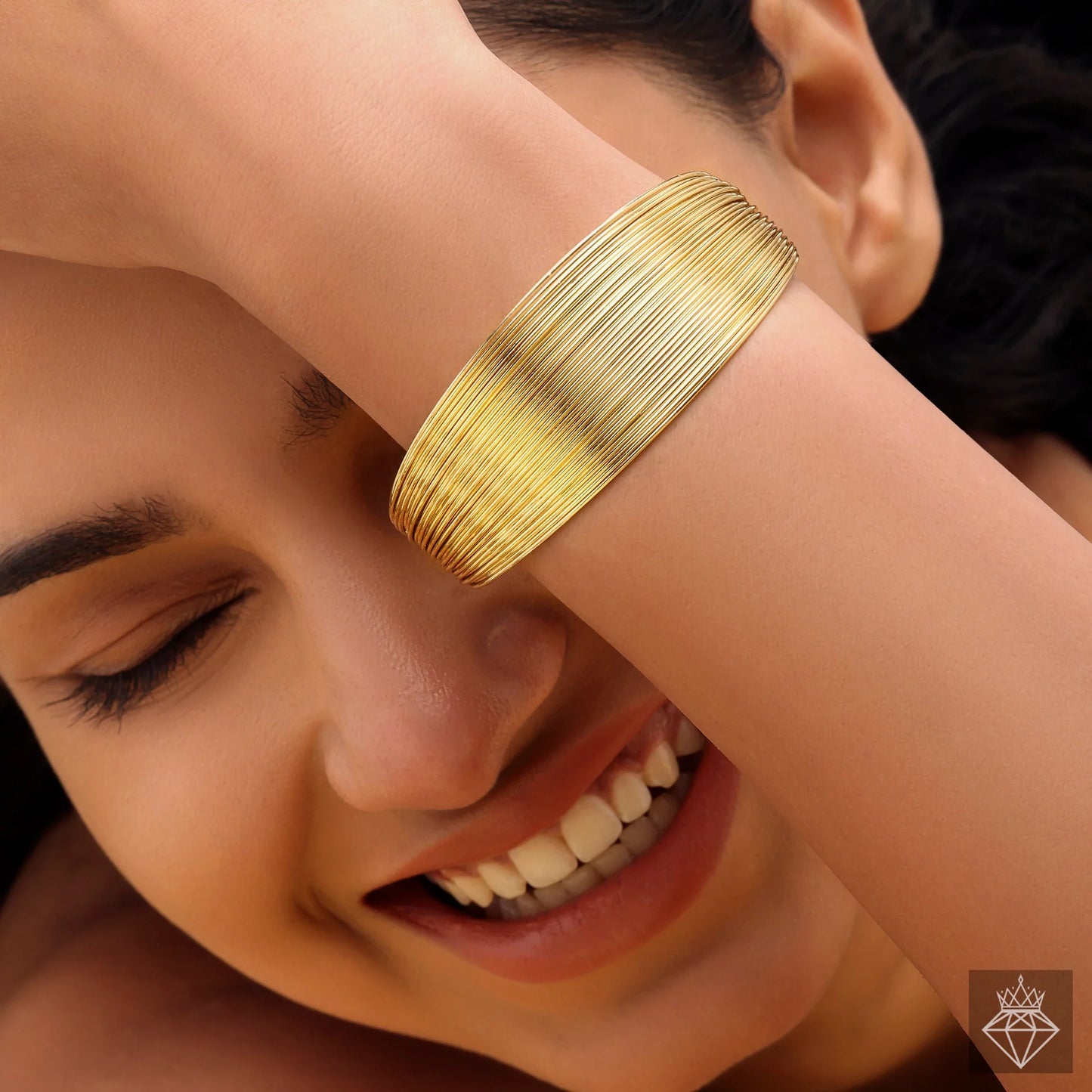 AUROZI Anti-Tarnish Bold & Gold Layered Bangle Bracelet