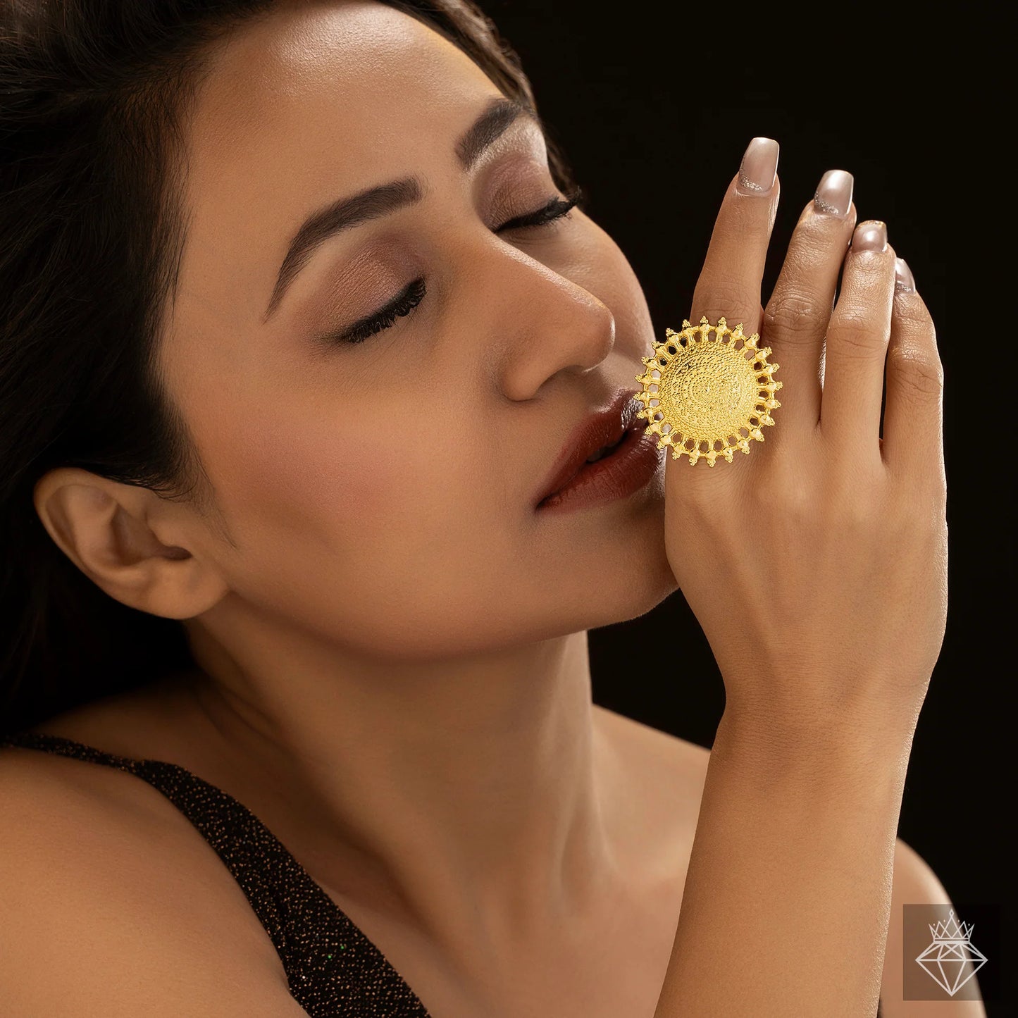 AUROZI Anti-Tarnish Sun Ring – Radiate in Style