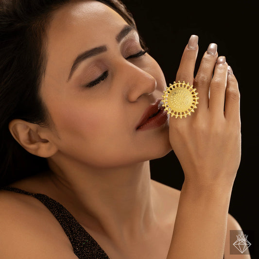 AUROZI Anti-Tarnish Sun Ring – Radiate in Style