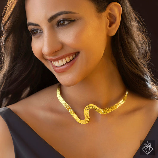 AUROZI Anti-Tarnish Wavy Hasli Necklace