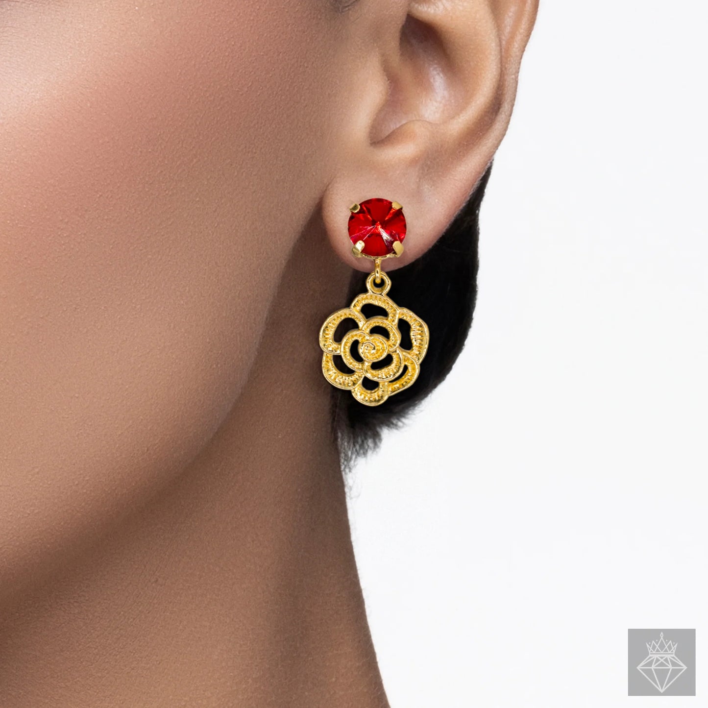 AUROZI Anti-Tarnish Flower Necklace Set With Earrings