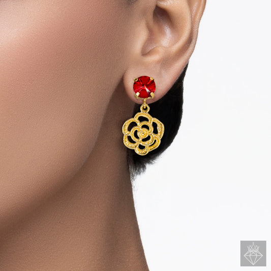 AUROZI Anti-Tarnish Flower Necklace Set With Earrings