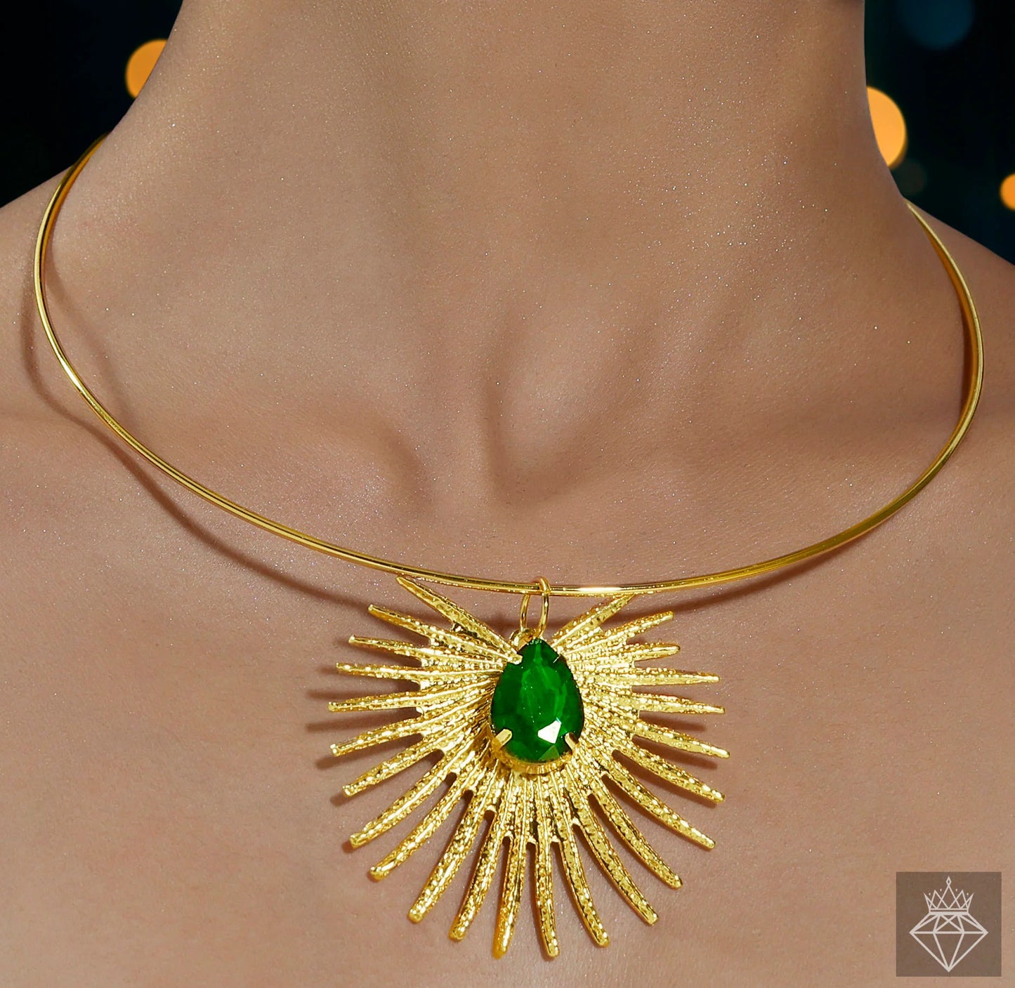 AUROZI Anti-Tarnish Emerald Necklace Set With Earrings
