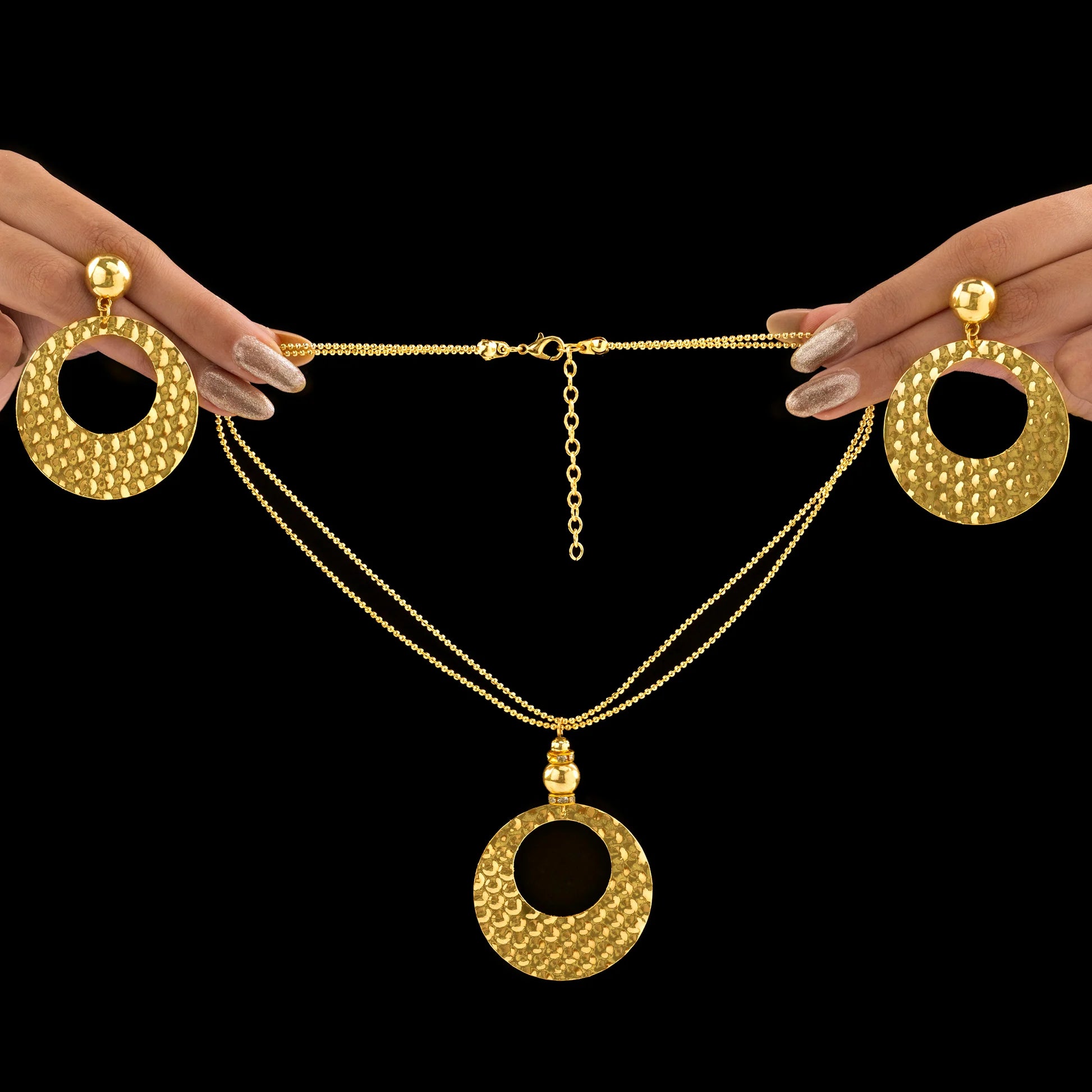 AUROZI Anti-Tarnish Hammered Disc Necklace Set With Earrings