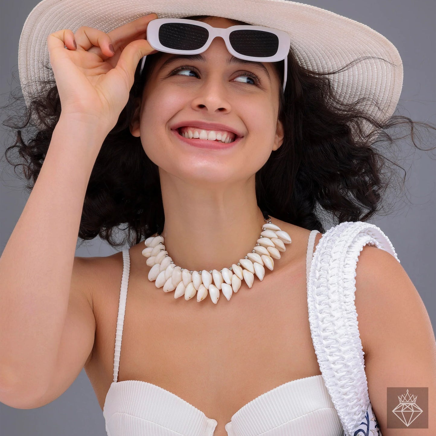 AUROZI Double-Layered Natural Cowrie Shell Necklace