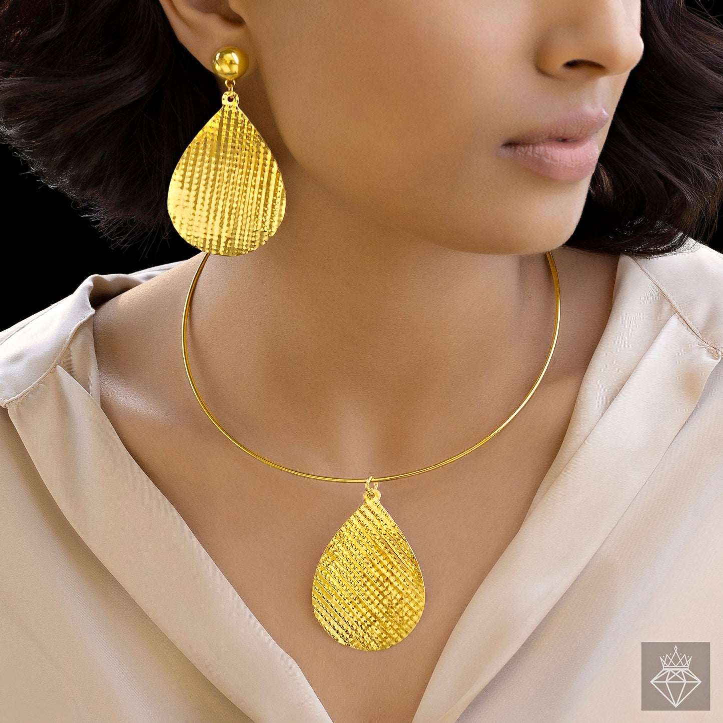 AUROZI Anti-Tarnish Waterdrop Necklace Set With Earrings