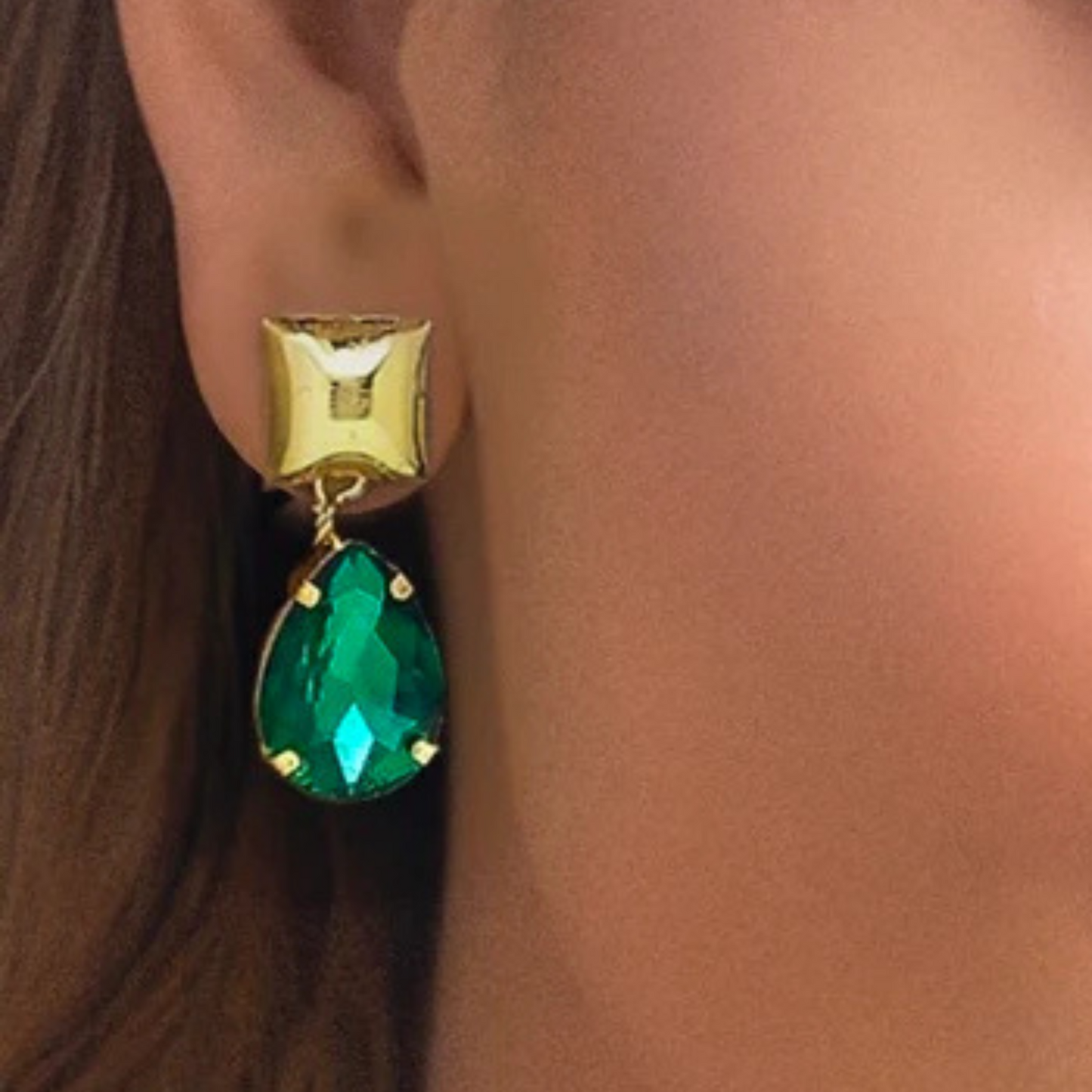 AUROZI Anti-Tarnish Emerald Crystal Necklace Set With Earrings