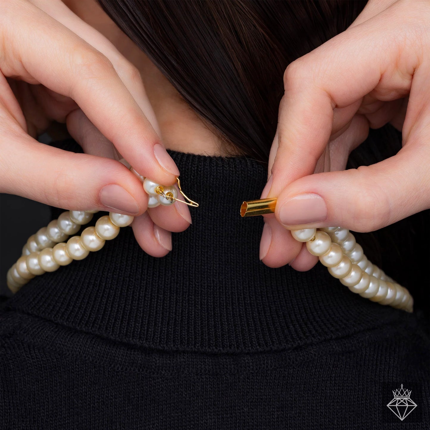 AUROZI Anti-Tarnish Multilayer Pearl Necklace Set With Earrings