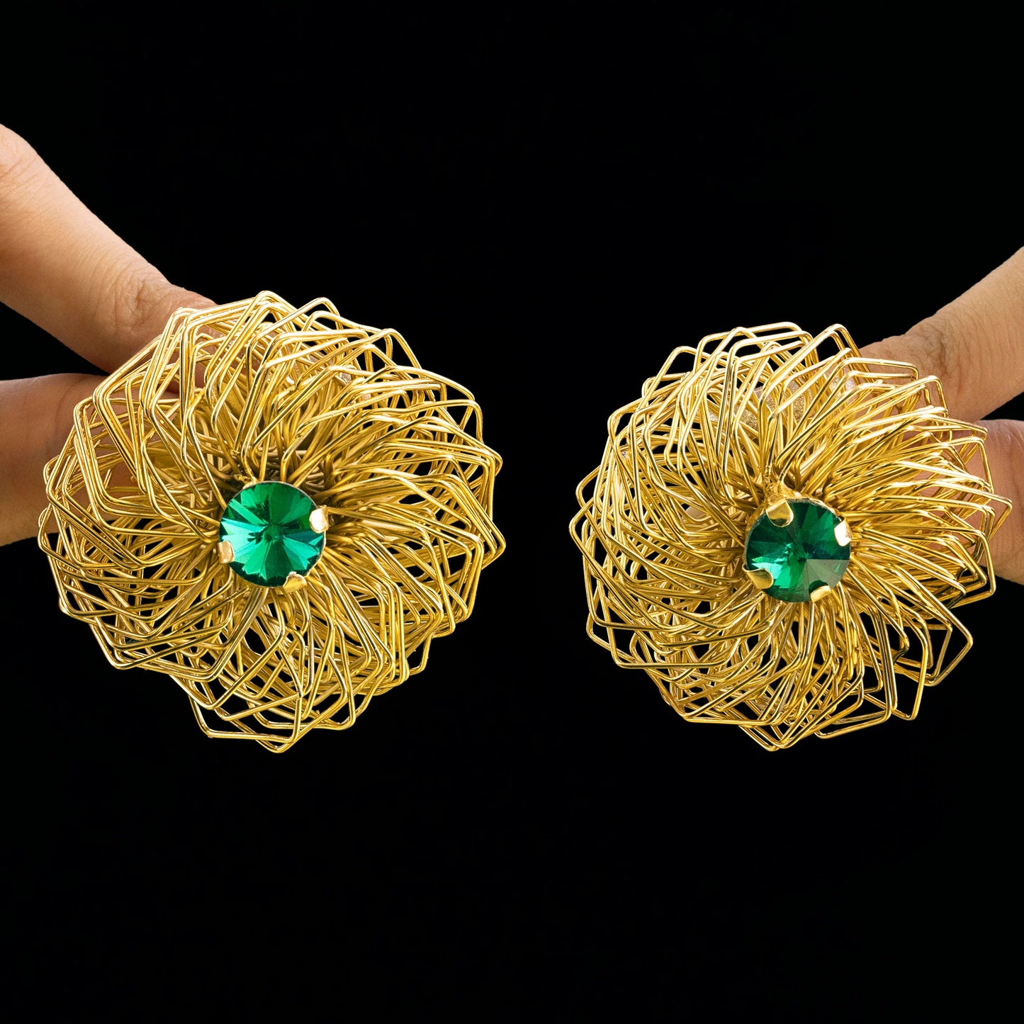 AUROZI Anti-Tarnish Golden Nest Emerald Earrings