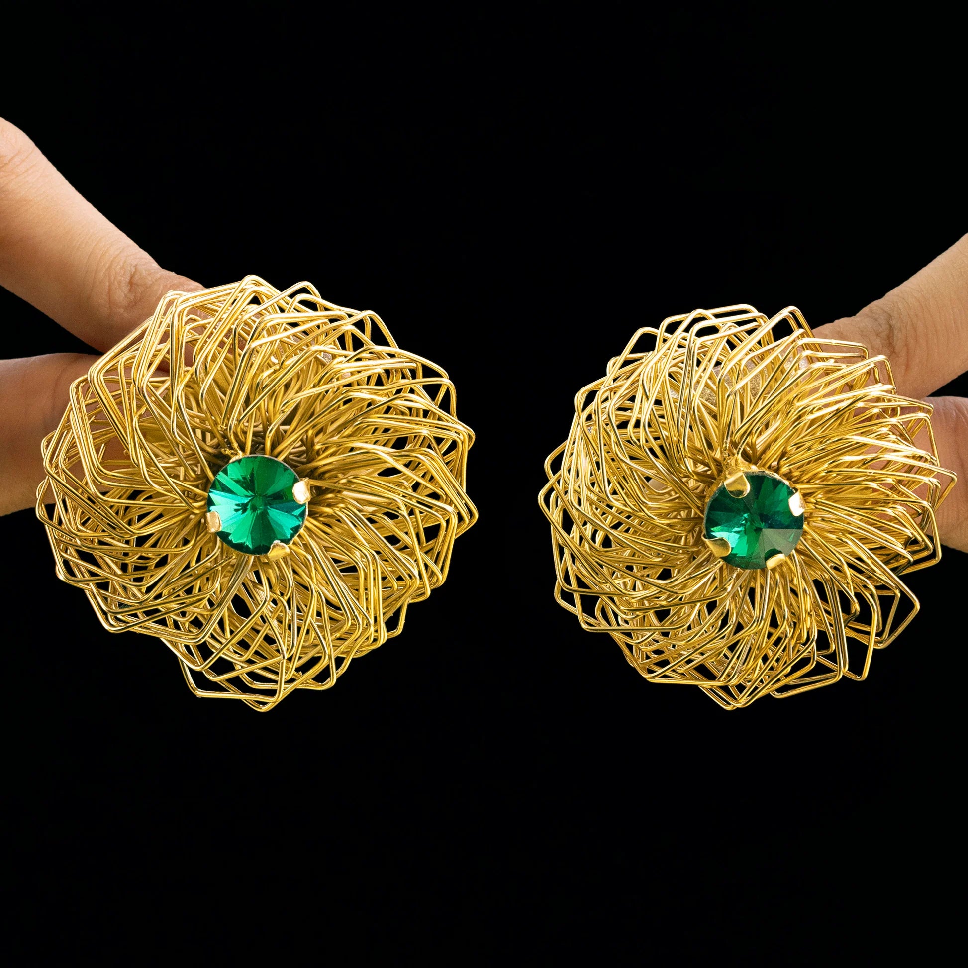 AUROZI Anti-Tarnish Golden Nest Emerald Earrings