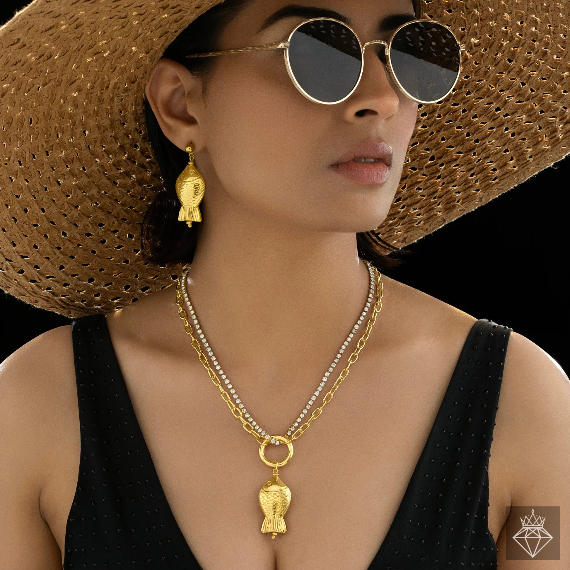 AUROZI Anti-Tarnish Fish Necklace Set With Earrings